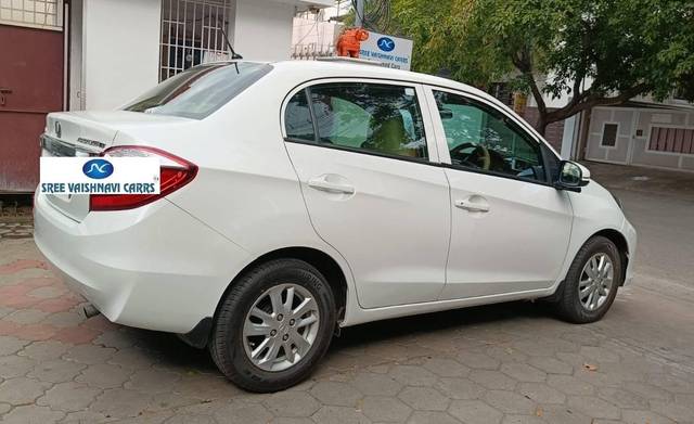 https://images10.gaadi.com/usedcar_image/4636199/original/processed_d8b0f050c38b5b51fdeb394068cecf63.jpeg?imwidth=6402