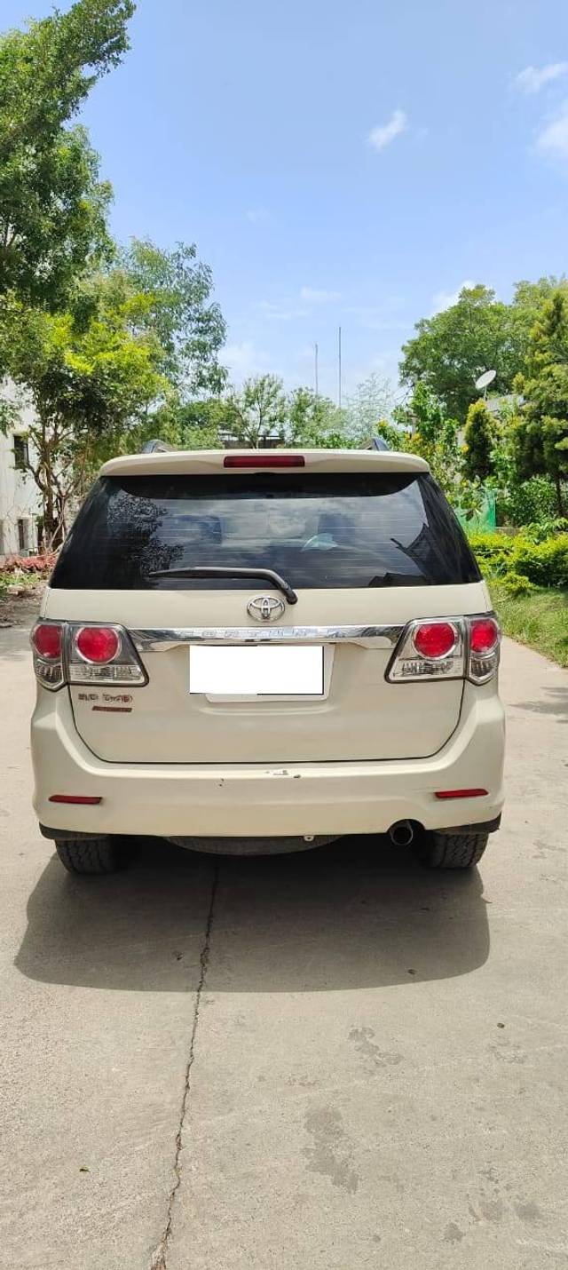 https://images10.gaadi.com/usedcar_image/4636204/original/processed_271cea42a95cadcf7ec5658b0f403195.jpg?imwidth=6401