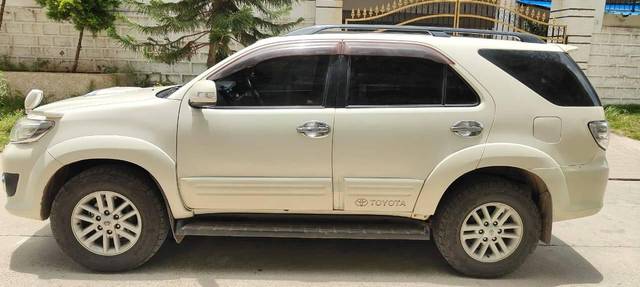 https://images10.gaadi.com/usedcar_image/4636204/original/processed_57f97aeac3b685eceb23d998e3e44add.jpg?imwidth=6402