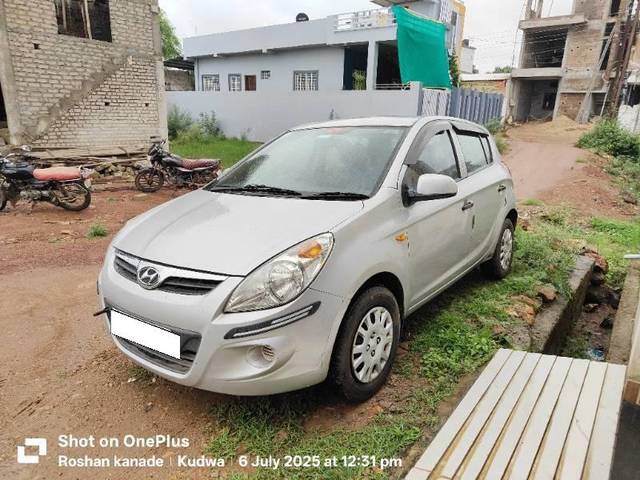 https://images10.gaadi.com/usedcar_image/4636212/original/processed_9454e08f-601b-40b7-8390-1b383f26b81d.jpg?imwidth=6400