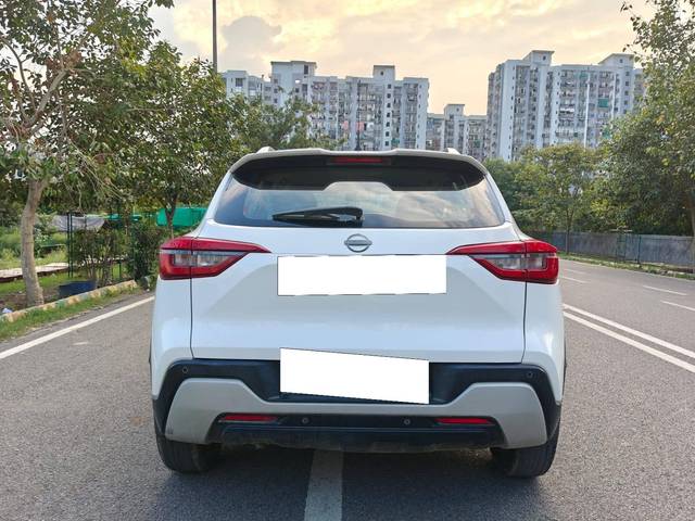 https://images10.gaadi.com/usedcar_image/4636215/original/processed_446da8c7-2bd3-435c-b536-ebc4cf1f9118.jpg?imwidth=6402