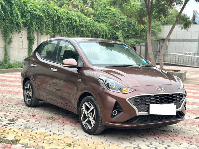 https://images10.gaadi.com/usedcar_image/4636236/original/processed_25241452-5b13-4d0e-abe5-82072d347fff.jpg?imwidth=6400