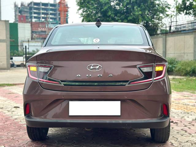 https://images10.gaadi.com/usedcar_image/4636236/original/processed_decc488f-edfb-46d1-93fd-94d0992f9d61.jpg?imwidth=6402