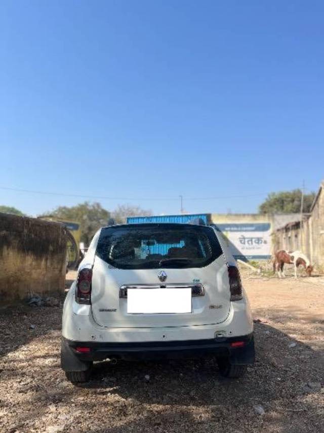 https://images10.gaadi.com/usedcar_image/4636237/original/processed_f387eb9b-ccb6-484a-af92-28f84e9cc11b.jpeg?imwidth=6402