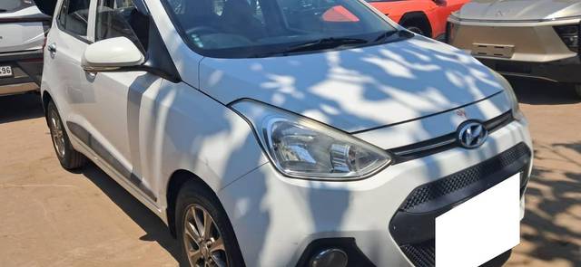 https://images10.gaadi.com/usedcar_image/4636258/original/processed_66c6f325-eaaa-4ab1-a45b-d061b2e6c373.jpg?imwidth=6400