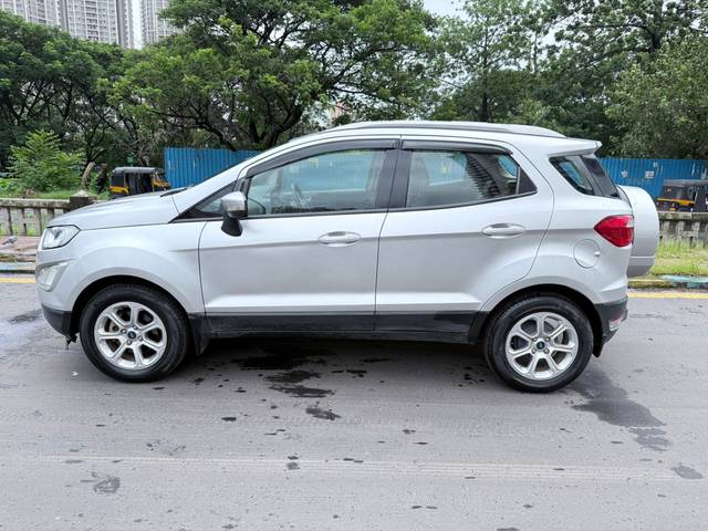 https://images10.gaadi.com/usedcar_image/4636260/original/797d651480e705a7a871d25e6af81547.jpg?imwidth=6402