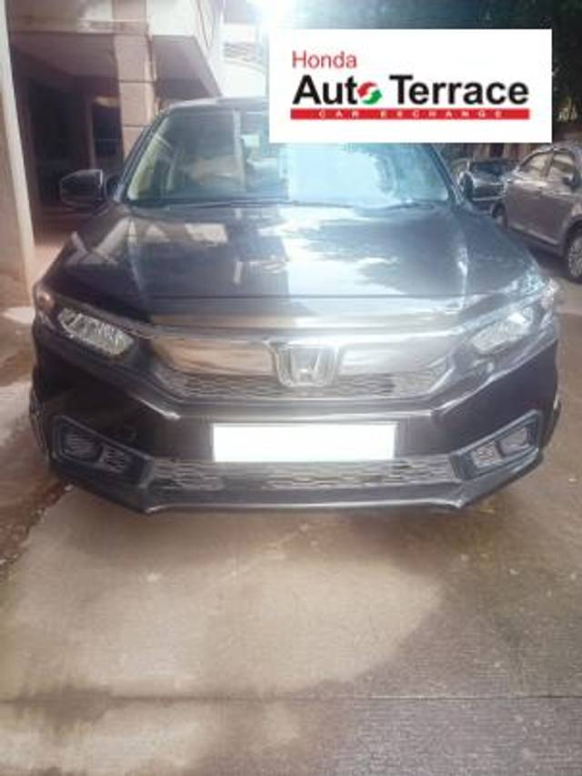 https://images10.gaadi.com/usedcar_image/4636263/original/37ed30dd7378b2b0ac866563c491fff0.jpg?imwidth=6400