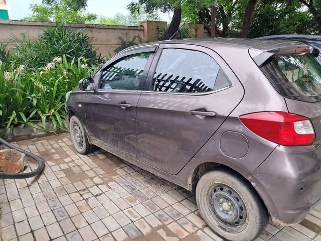https://images10.gaadi.com/usedcar_image/4636312/original/processed_5cc0b839-41d7-4d54-9e0c-2b8df1b1ba94.jpg?imwidth=6401