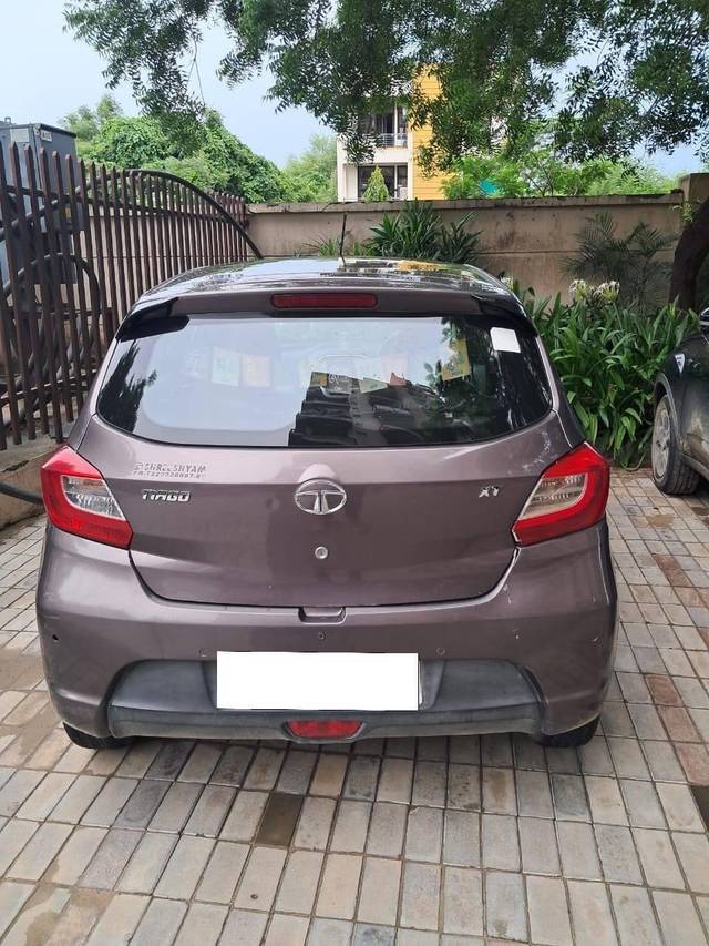 https://images10.gaadi.com/usedcar_image/4636312/original/processed_processed_156523fe-b636-4987-b1c9-37fb06a9bf7a.jpg?imwidth=6400