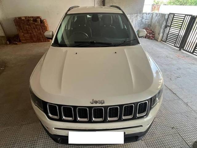 https://images10.gaadi.com/usedcar_image/4636323/original/processed_dbbf963a-44ed-40f1-a595-2889eb4e5f62.jpg?imwidth=6402