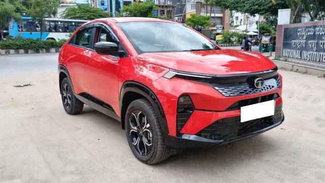 https://images10.gaadi.com/usedcar_image/4636333/original/processed_69c089d0a53868a375c8d13225b5484f.jpg?imwidth=6400