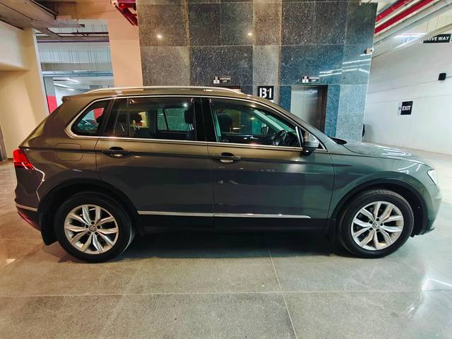 https://images10.gaadi.com/usedcar_image/4636342/original/processed_ca13229a297252958e542474ffc13b4b.jpg?imwidth=6401