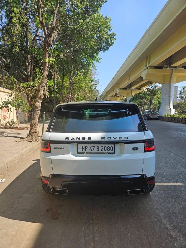 https://images10.gaadi.com/usedcar_image/4636343/original/processed_8b5038bdccf59f295170e2cb3594a98e.jpg?imwidth=6401