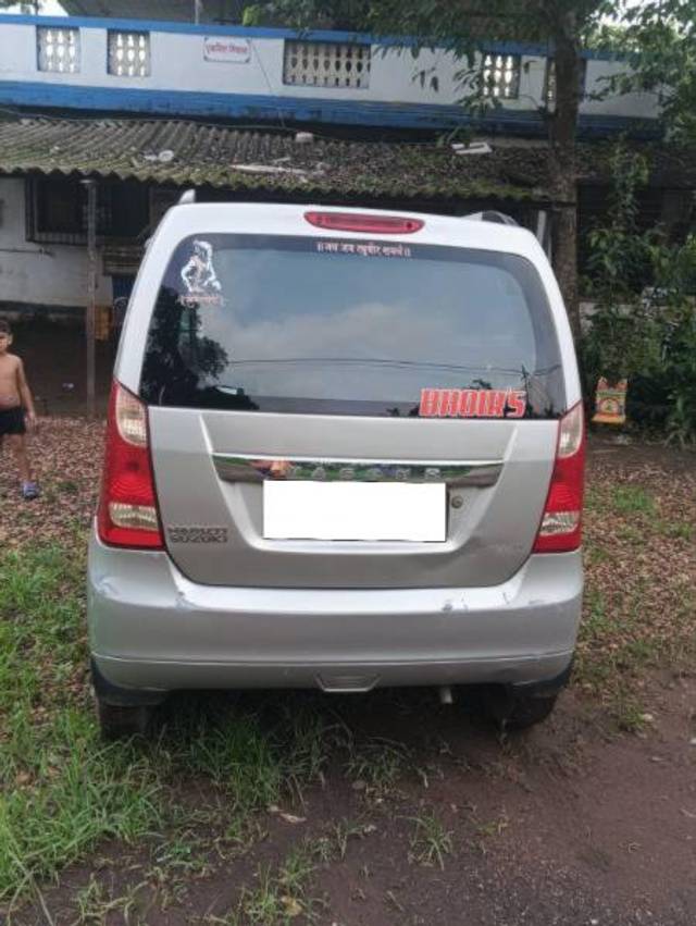 https://images10.gaadi.com/usedcar_image/4636348/original/processed_519a2883-1a50-48a7-a29e-0b7c05988ac3.jpeg?imwidth=6402
