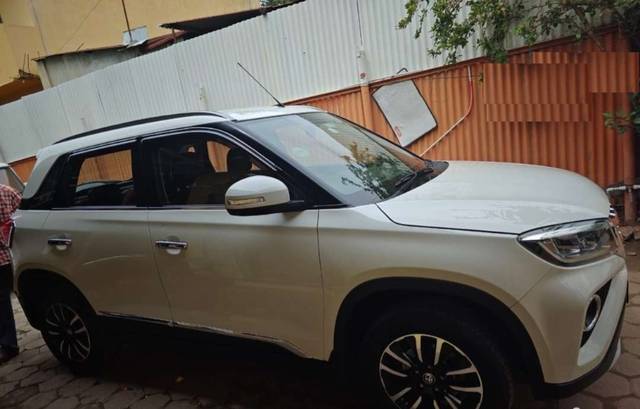 https://images10.gaadi.com/usedcar_image/4636350/original/90cb09f2446f0414410bc44c3540af75.jpg?imwidth=6401