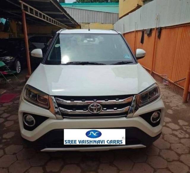 https://images10.gaadi.com/usedcar_image/4636350/original/processed_6bf1397e9692bebeeadb61620c2b9d76.jpeg?imwidth=6400