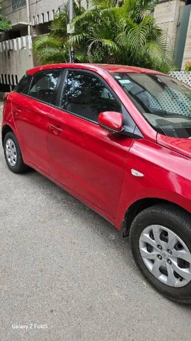 https://images10.gaadi.com/usedcar_image/4636358/original/processed_0c6064d8-2701-4ac4-877d-fb4351fe014d.jpg?imwidth=6402
