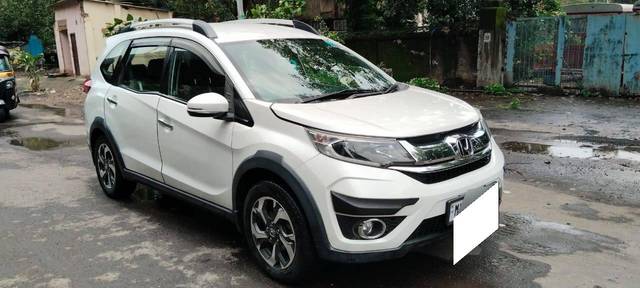 https://images10.gaadi.com/usedcar_image/4636381/original/processed_07e6ea29cd22ab9c1baa1784620c941d.jpg?imwidth=6400