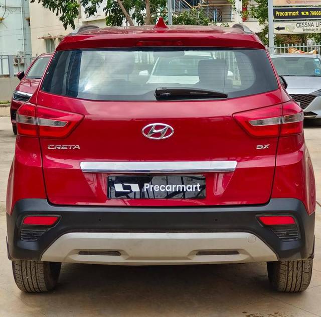 https://images10.gaadi.com/usedcar_image/4636384/original/processed_b742fa8277fc89bfcf5108a263685e30.jpeg?imwidth=6402