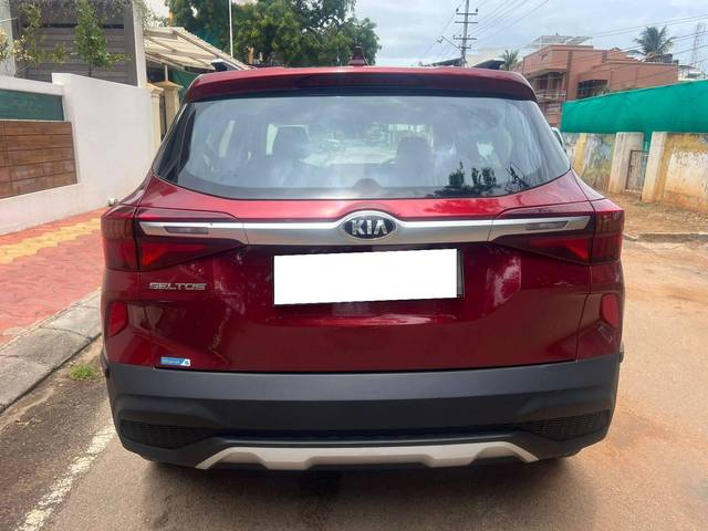 https://images10.gaadi.com/usedcar_image/4636398/original/processed_5f51e75de6804b04c21b78a4ba89c9dd.jpg?imwidth=6401