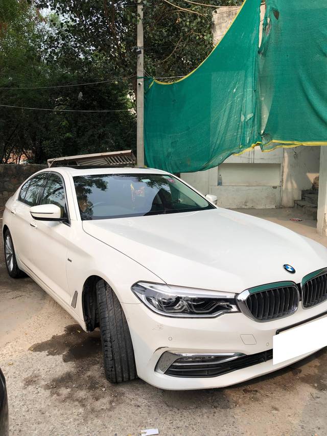 https://images10.gaadi.com/usedcar_image/4636412/original/processed_ff64dc970548b357763a0f1c196a573a.jpg?imwidth=6400