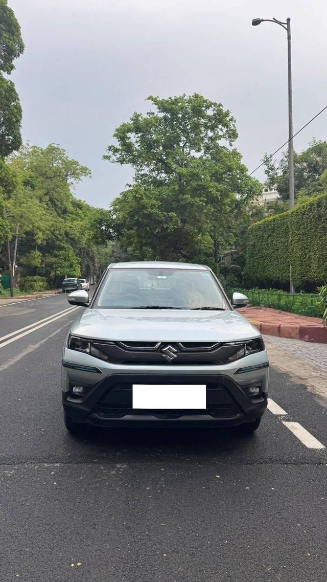 https://images10.gaadi.com/usedcar_image/4636419/original/processed_636d38ce-4b7e-466e-bff0-a69b60ceb766.jpg?imwidth=6400