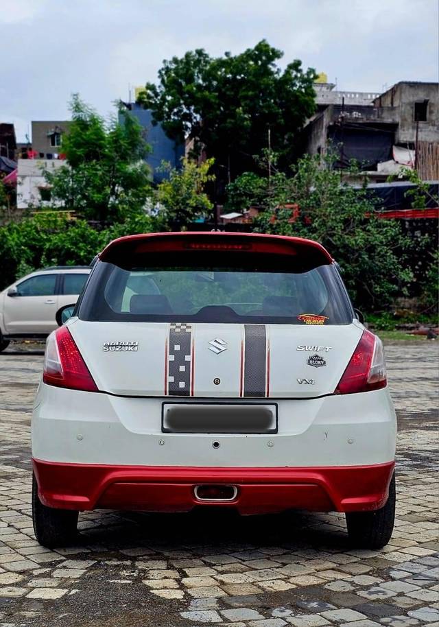https://images10.gaadi.com/usedcar_image/4636422/original/processed_71d0c18654bd8457f57bd995d58014f5.jpg?imwidth=6402