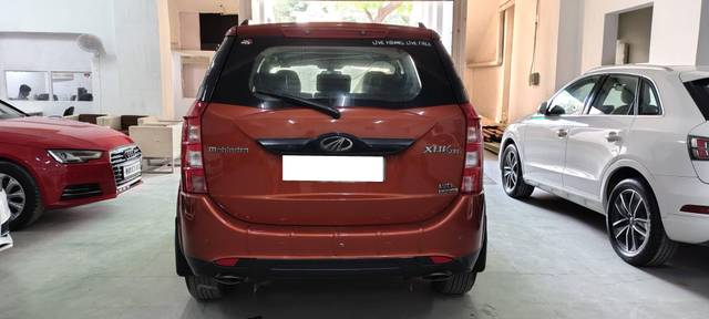 https://images10.gaadi.com/usedcar_image/4636424/original/processed_b67cb3007c338a55c87945471fb1f246.jpg?imwidth=6401