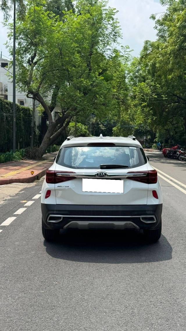 https://images10.gaadi.com/usedcar_image/4636425/original/processed_bc139446-dac5-4b1b-b9da-95d39ecea969.jpg?imwidth=6401