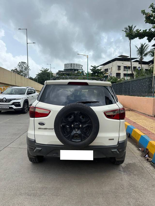https://images10.gaadi.com/usedcar_image/4636486/original/processed_823c9f97-0e98-4cca-ae20-5081f9001367.jpg?imwidth=6401