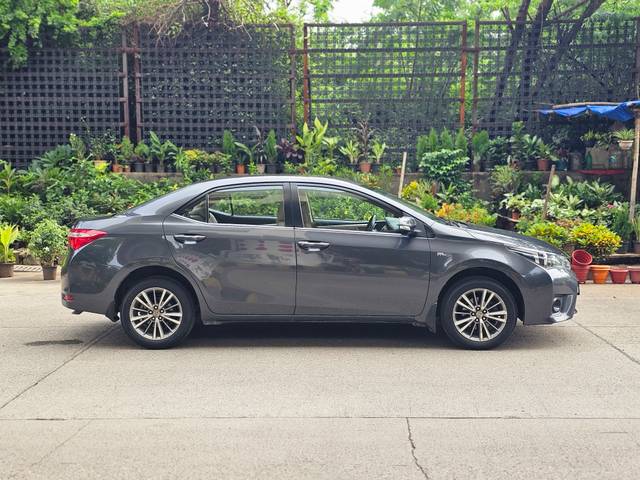 https://images10.gaadi.com/usedcar_image/4636489/original/43079fe5b7e3a0c368b881183576c472.jpg?imwidth=6401