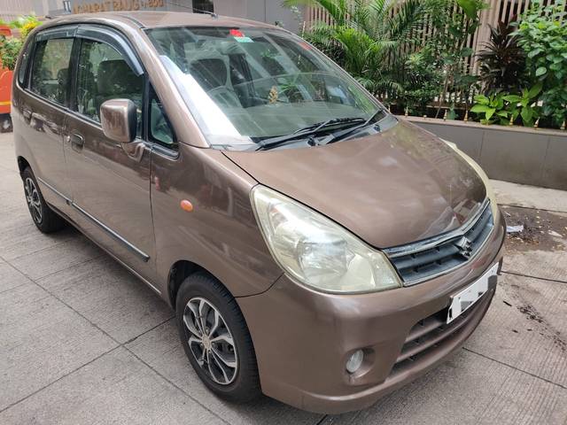 https://images10.gaadi.com/usedcar_image/4636490/original/5d8e03ee285d642af3b9ca3ba413fec2.jpeg?imwidth=6400