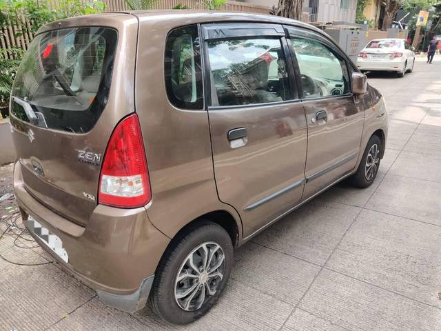 https://images10.gaadi.com/usedcar_image/4636490/original/processed_0d2c4d86a1a3ae7aabf810abab679903.jpeg?imwidth=6401