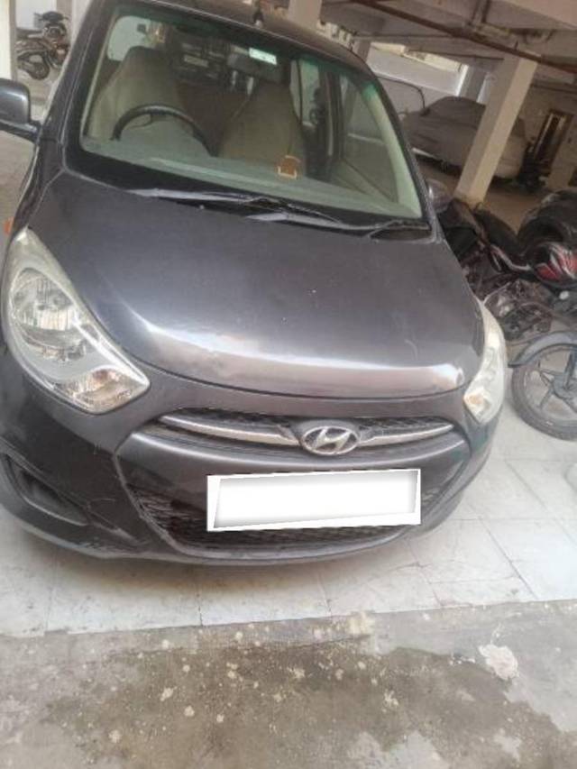 https://images10.gaadi.com/usedcar_image/4636493/original/processed_processed_885ac28b-3543-448c-a9a9-b2ae588e6908.jpg?imwidth=6400