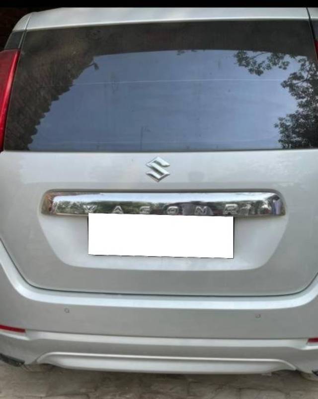 https://images10.gaadi.com/usedcar_image/4636499/original/processed_31a97a9e-7c7c-4f43-b79c-376a2f59d28c.jpg?imwidth=6400