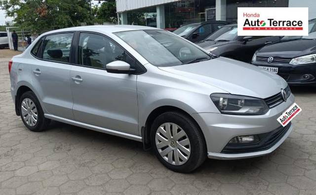 https://images10.gaadi.com/usedcar_image/4636505/original/16625a5fca9b2c12995bef408561a3df.jpeg?imwidth=6400
