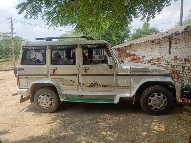 https://images10.gaadi.com/usedcar_image/4636524/original/processed_87ef54e9-c3b4-4f9a-a157-4415173b7395.jpg?imwidth=6400