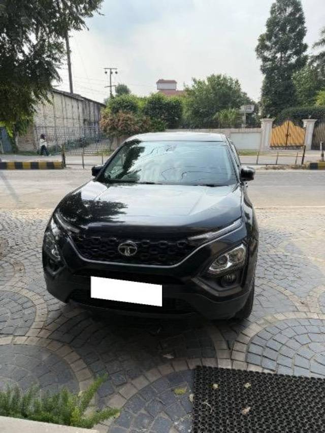 https://images10.gaadi.com/usedcar_image/4636526/original/processed_e82cebb7-4b51-46f7-a2d2-b0155206c55a.jpeg?imwidth=6401