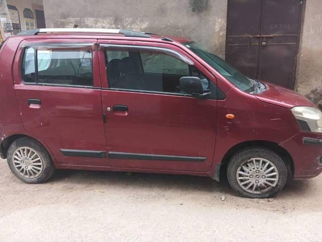 https://images10.gaadi.com/usedcar_image/4636568/original/processed_85564803-2c02-4d5a-a27a-6472a9dc4fdc.jpg?imwidth=6401