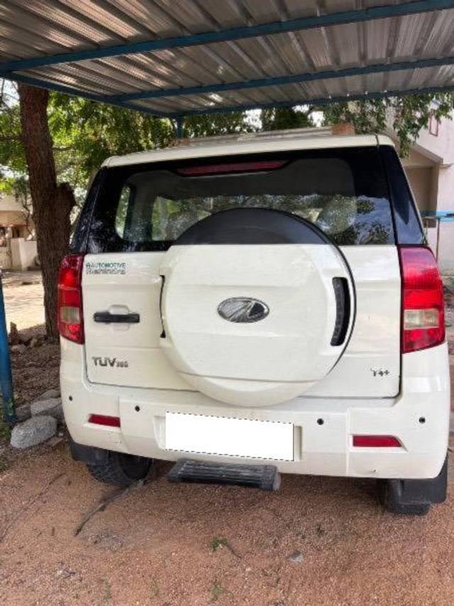 https://images10.gaadi.com/usedcar_image/4636572/original/processed_e35bb721-81f6-495f-934d-d8d572b048d1.jpeg?imwidth=6400