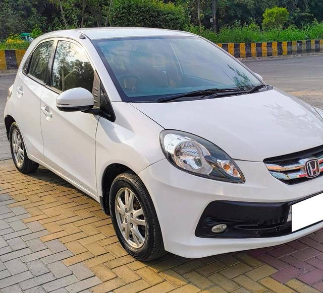 https://images10.gaadi.com/usedcar_image/4636573/original/processed_d28e934cd2c5ebeb7d170b8a7475d926.jpg?imwidth=6400