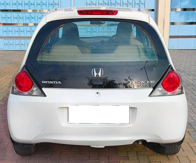 https://images10.gaadi.com/usedcar_image/4636573/original/processed_f79f5dc3e05fb711b8a7fae2f0dfdc9f.jpg?imwidth=6401