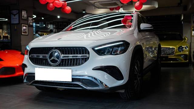 https://images10.gaadi.com/usedcar_image/4636628/original/processed_16d6c581a56d8bf4c82a547f5bf2aab3.jpg?imwidth=6401