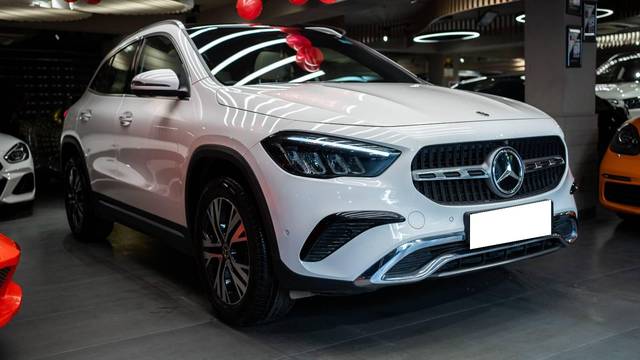 https://images10.gaadi.com/usedcar_image/4636628/original/processed_f7b11b5db339229a09d8ea566eabebc5.jpg?imwidth=6400