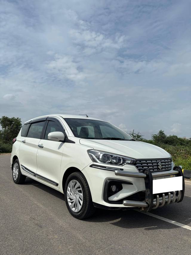 https://images10.gaadi.com/usedcar_image/4636639/original/processed_e1f28728850bf91355d87ebb1a0ab527.jpg?imwidth=6400