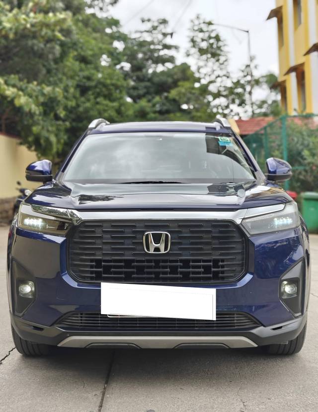 https://images10.gaadi.com/usedcar_image/4636643/original/processed_9182b0cae79432761f63e76917f417ab.jpg?imwidth=6401