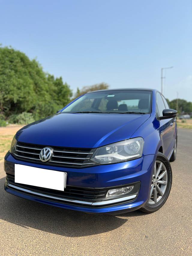https://images10.gaadi.com/usedcar_image/4636651/original/processed_8b61536f87c3862a7f382caa191726cb.jpeg?imwidth=6402