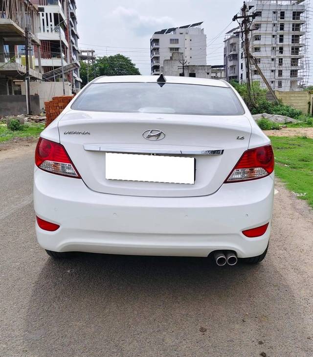 https://images10.gaadi.com/usedcar_image/4636652/original/processed_02166021dcbb54d8d5bbea5c131693ef.jpg?imwidth=6401