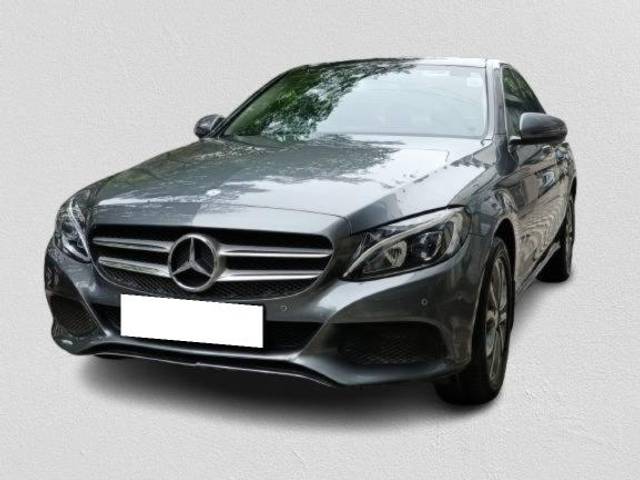 https://images10.gaadi.com/usedcar_image/4636657/original/processed_461ec4e10866148631eb9558386d4155.jpg?imwidth=6402