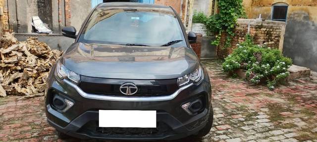 https://images10.gaadi.com/usedcar_image/4636683/original/processed_1ff5a147-9d00-4284-a08d-a02ae02f9bba.jpg?imwidth=6400